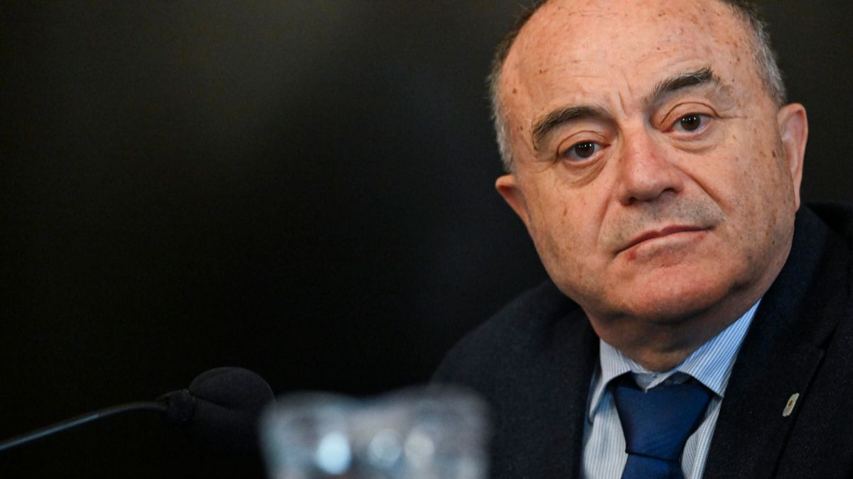 Gratteri ai genitori